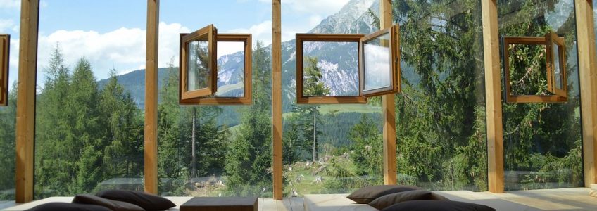 cornice finestra legno